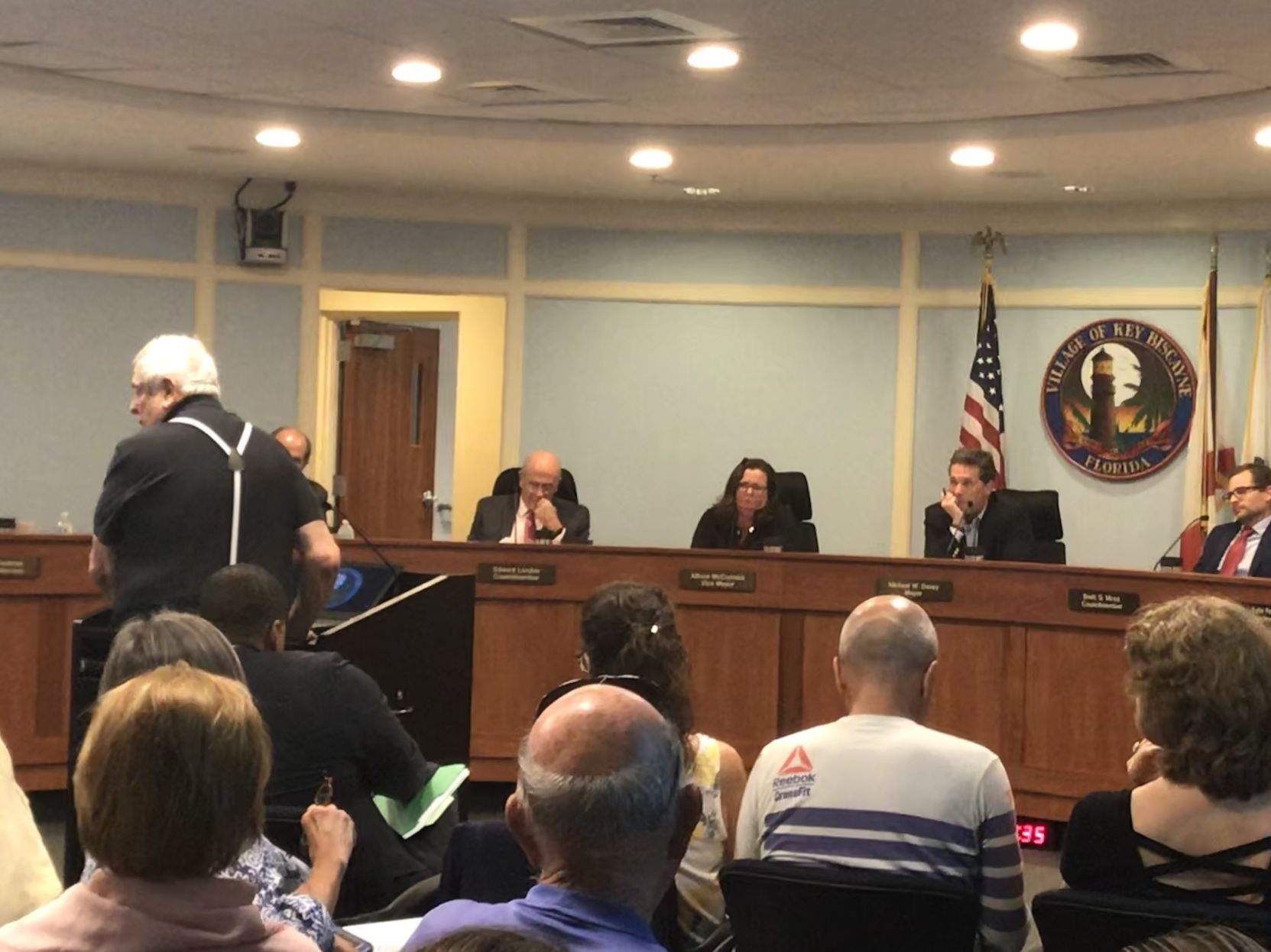 Resident Don Elisburg addresses the council in support of firefighters’ quest for cancer benefits.